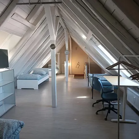 Monteurwohnung - Bertholdstrasse 19 *